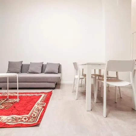 Center-town Elegant Loft * Parma