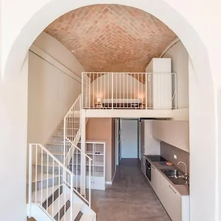 Center-town Elegant Loft Parma