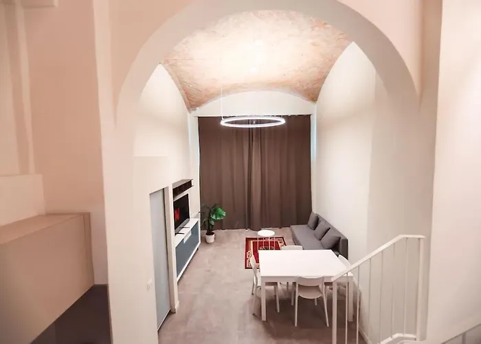 Center-town Elegant Loft Apartment Parma