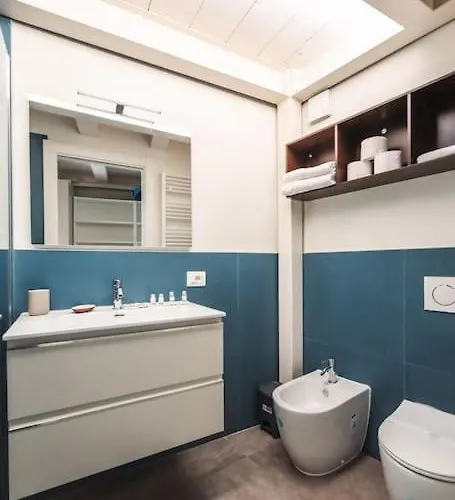 Apartment Center-town Elegant Loft Parma